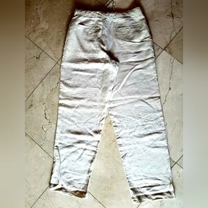 Rarely Worn Reunion. 100% Linen Drawstrinf Fitted Pant. Size M.